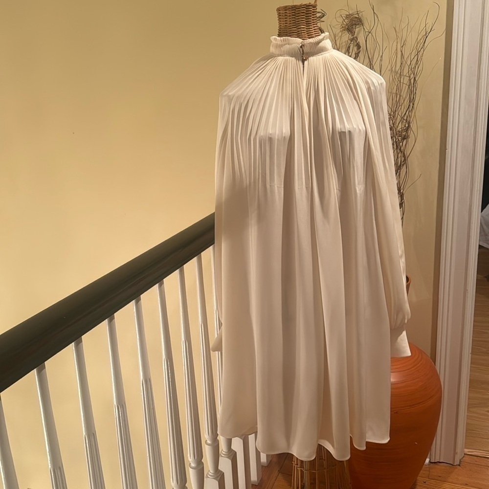 Tobi cream colored dress
